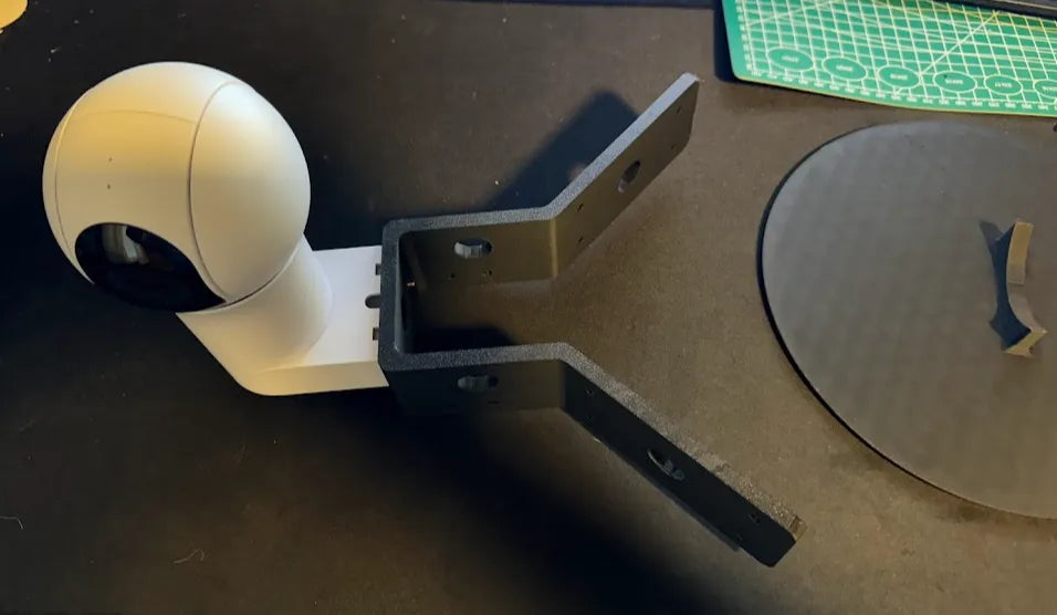 Unifi G5 PTZ Corner Mounting Bracket