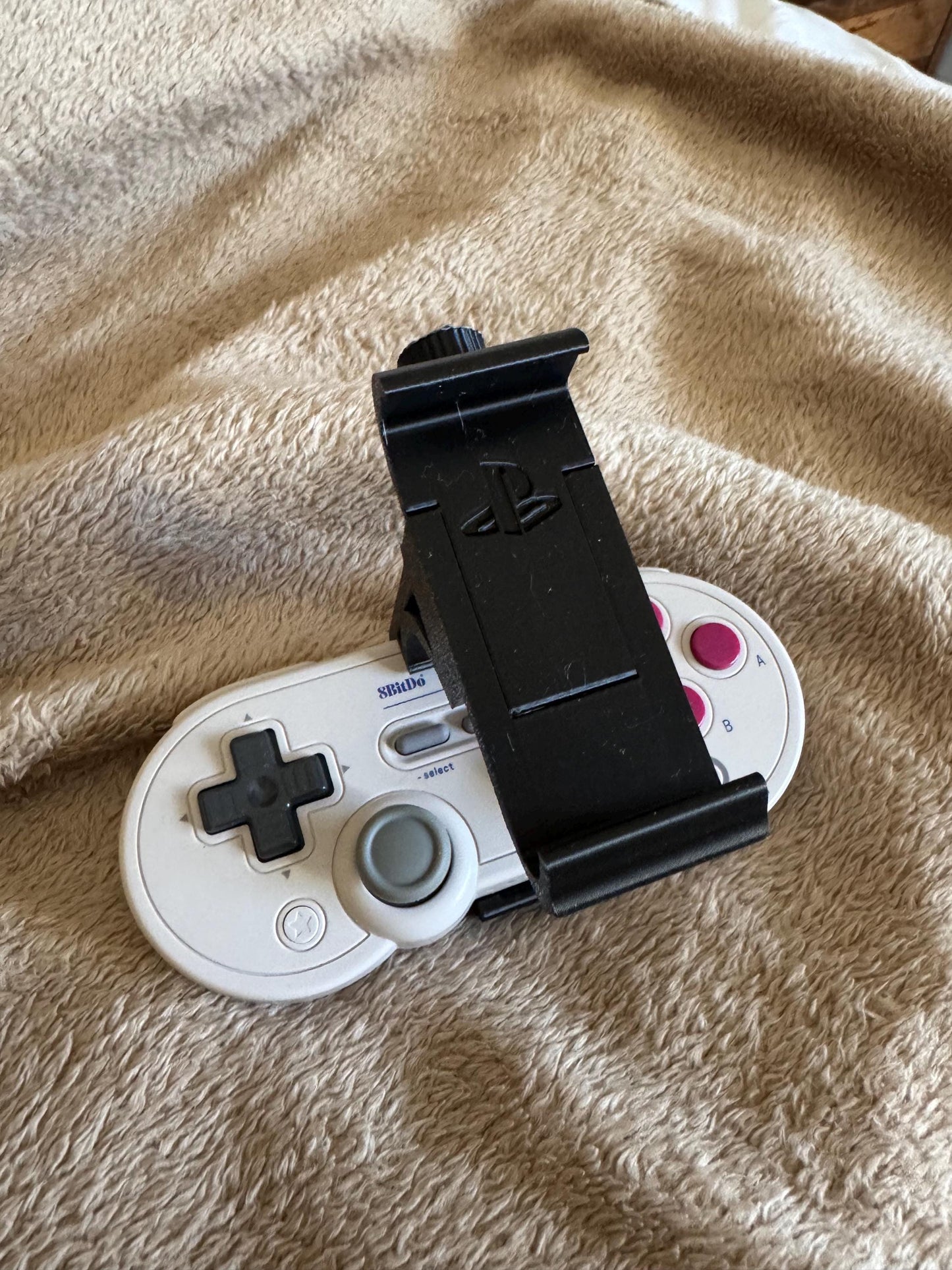 Controller Phone Mount (Remote/Cloud Gaming/Emulation) Several controller models available.